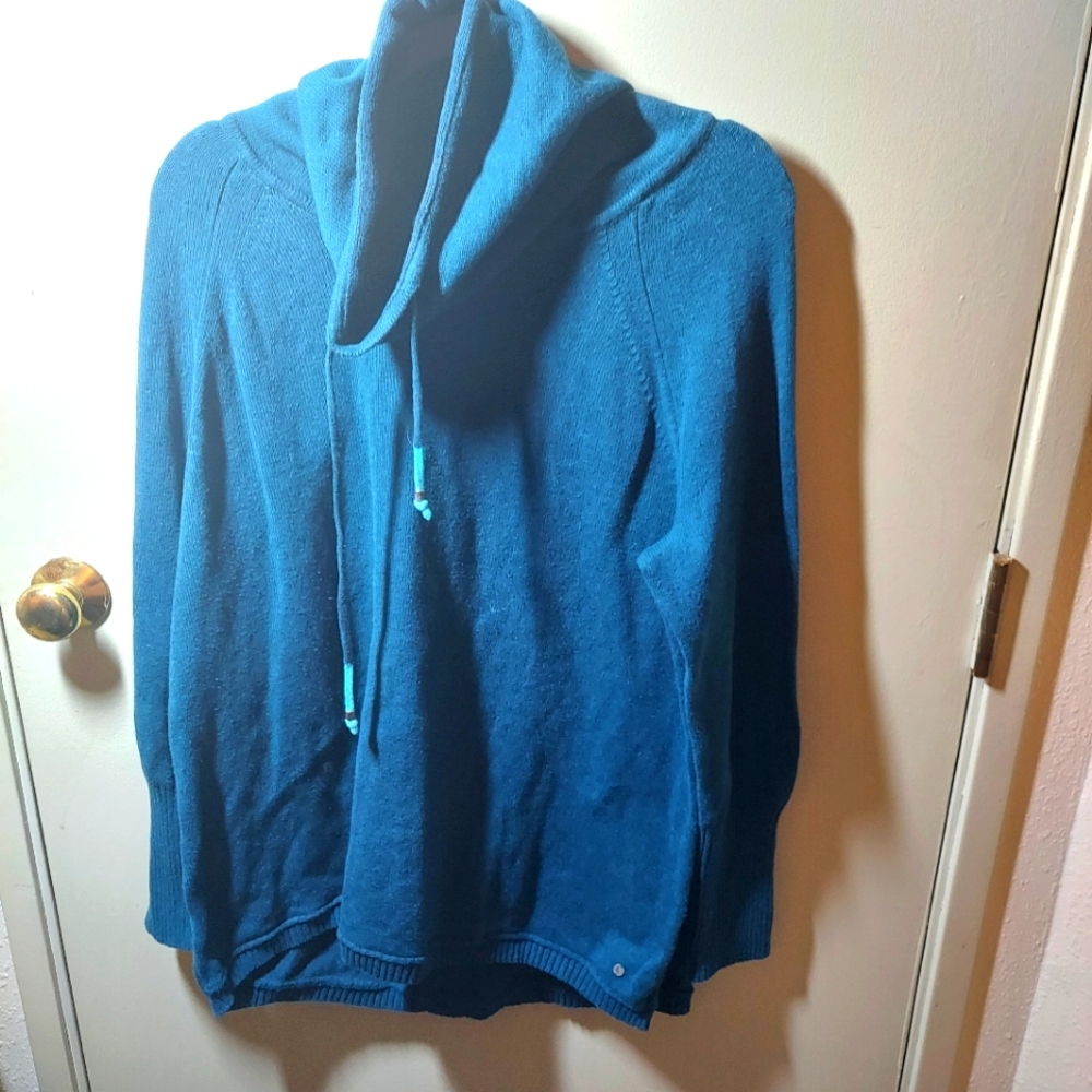 Eddie Bauer 1x funnel neck teal long sweater. Warm gorpcore outside